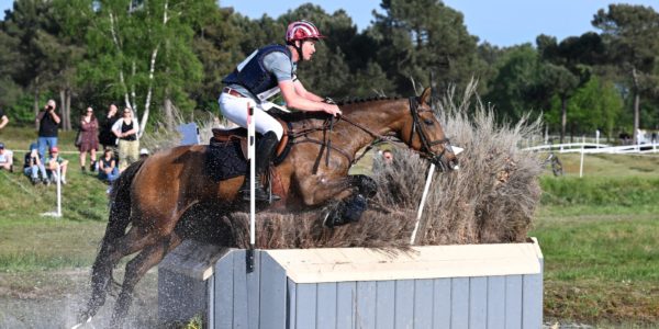 Golden de Béliard 2ème du CCI3*L de Saumur!